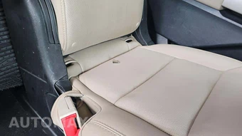 2022 Ford Explorer Hybrid Limited - miniatura 23