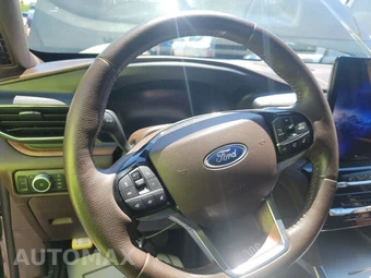 2022 Ford Explorer King Ranch - miniatura 10