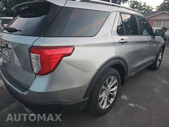 2022 Ford Explorer Limited - miniatura 4