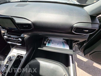 2022 Ford Explorer Limited – miniatura 20