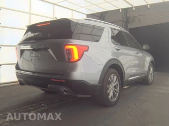 2022 Ford Explorer Limited – miniatura 4