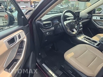2022 Ford Explorer Limited - miniatura 7