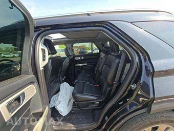 2022 Ford Explorer Limited - miniatura 14