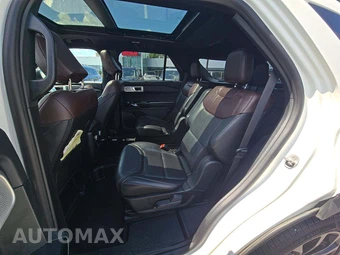 2022 Ford Explorer Platinum - miniatura 10