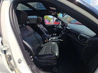 2022 Ford Explorer Platinum - miniatura 16