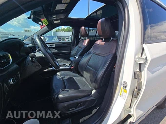 2022 Ford Explorer Platinum - miniatura 3