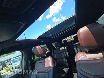 2022 Ford Explorer Platinum - miniatura 8