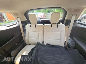 2022 Ford Explorer Platinum - miniatura 14