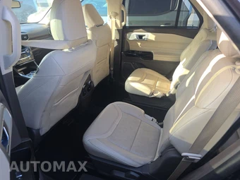 2022 Ford Explorer Platinum - miniatura 13
