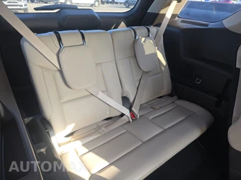 2022 Ford Explorer Platinum - miniatura 14