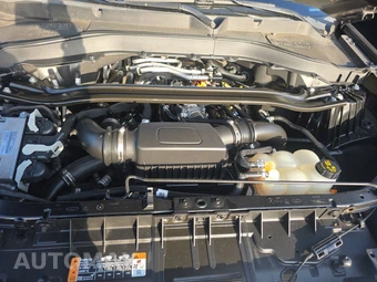 2022 Ford Explorer Platinum - miniatura 16