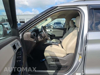 2022 Ford Explorer Platinum - miniatura 3