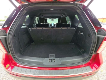 2022 Ford Explorer Platinum - miniatura 12