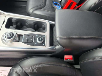 2022 Ford Explorer Platinum - miniatura 20