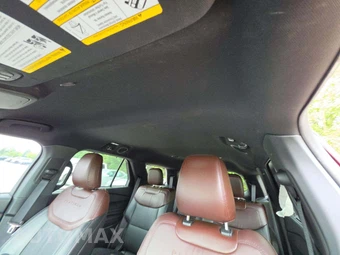 2022 Ford Explorer Platinum - miniatura 8