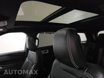 2022 Ford Explorer ST - miniatura 18
