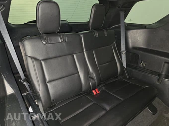 2022 Ford Explorer ST – miniatura 14