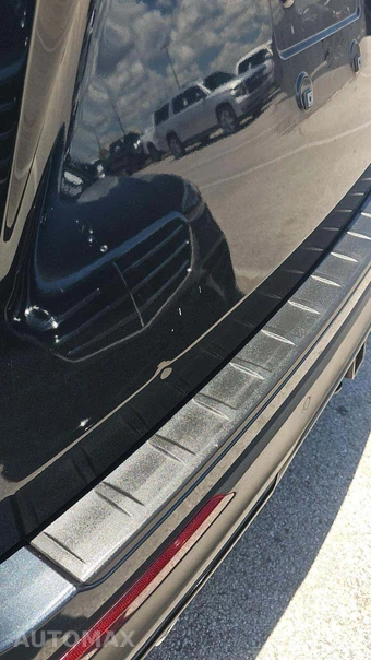 2022 Ford Explorer ST – miniatura 22