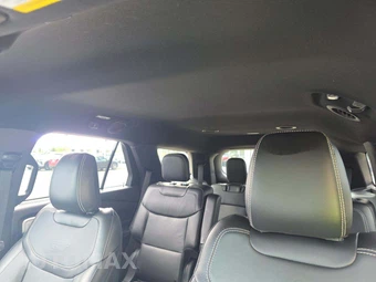 2022 Ford Explorer ST - miniatura 11