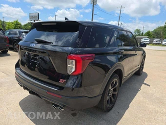 2022 Ford Explorer ST - miniatura 3