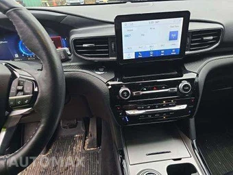 2022 Ford Explorer ST - miniatura 11