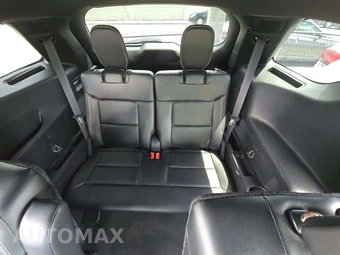 2022 Ford Explorer ST – miniatura 14