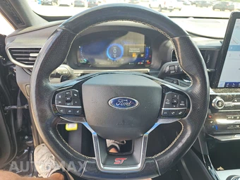 2022 Ford Explorer ST - miniatura 10