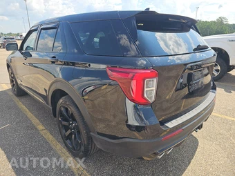 2022 Ford Explorer ST - miniatura 6