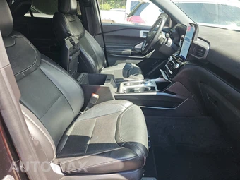 2022 Ford Explorer ST - miniatura 8