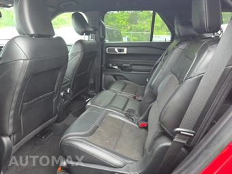 2022 Ford Explorer ST - miniatura 13