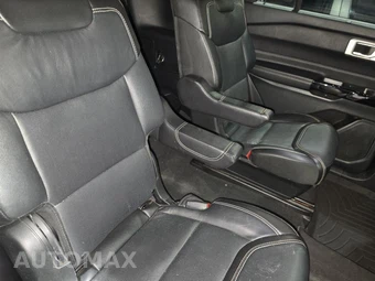 2022 Ford Explorer ST - miniatura 18