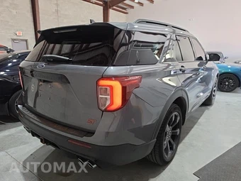 2022 Ford Explorer ST - miniatura 4
