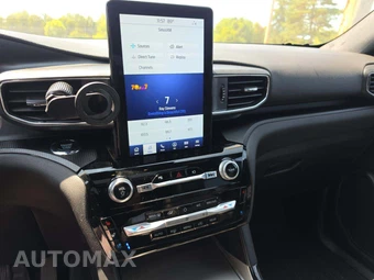 2022 Ford Explorer ST - miniatura 10