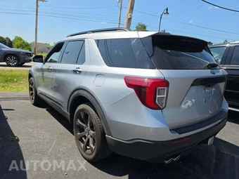 2022 Ford Explorer ST - miniatura 2