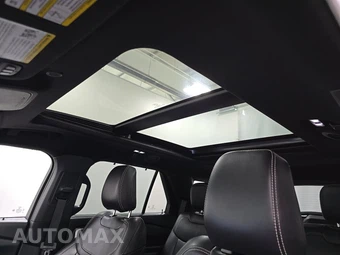 2022 Ford Explorer ST - miniatura 21