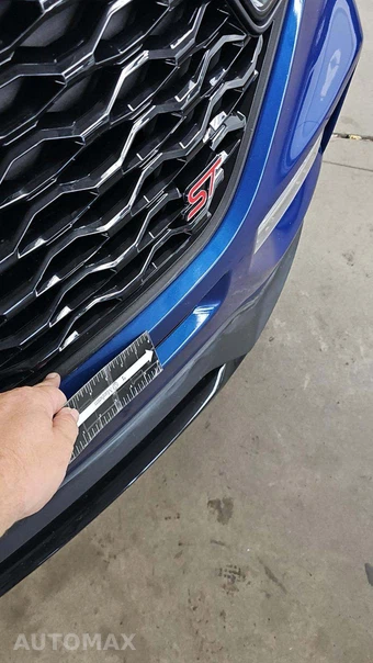 2022 Ford Explorer ST - miniatura 28