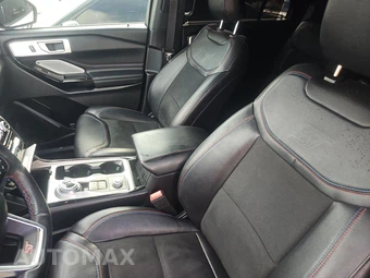 2022 Ford Explorer ST - miniatura 7