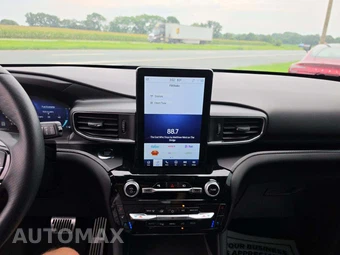 2022 Ford Explorer ST - miniatura 10