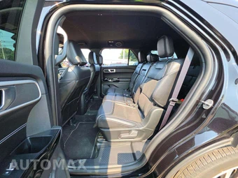 2022 Ford Explorer ST - miniatura 10