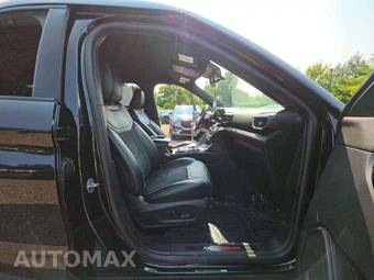 2022 Ford Explorer ST - miniatura 16
