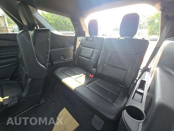 2022 Ford Explorer ST - miniatura 14