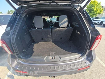 2022 Ford Explorer ST - miniatura 15