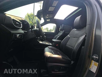 2022 Ford Explorer ST - miniatura 6
