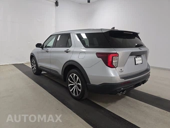 2022 Ford Explorer ST - miniatura 6