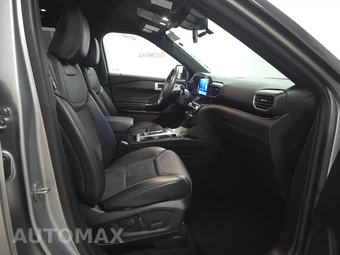 2022 Ford Explorer ST - miniatura 8