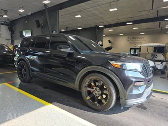 2022 Ford Explorer ST - miniatura 3