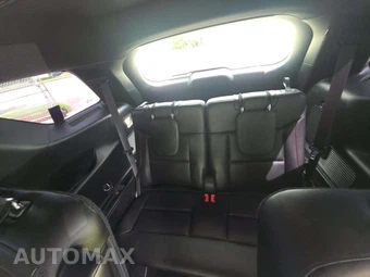 2022 Ford Explorer ST-Line - miniatura 11