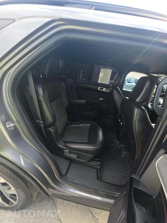 2022 Ford Explorer ST-Line - miniatura 14