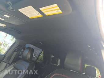 2022 Ford Explorer ST-Line - miniatura 8
