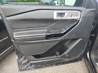 2022 Ford Explorer ST-Line - miniatura 9